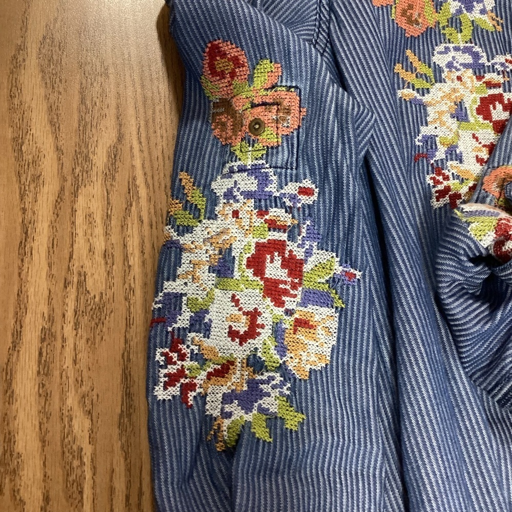 SUNDANCE Kenza Floral Embroidered Top Size XS - Picture 9 of 12